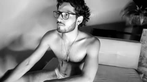 Snapshot of nicolasrodrii chatting on 02.24.25 nicolasrodrii online show from 02.24.25