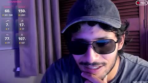 Snapshot of nicolasrodrii chatting on 10.23.25 nicolasrodrii online show from 10.23.25