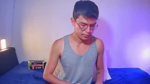 NicoLatinBoy online show from 04.10.26