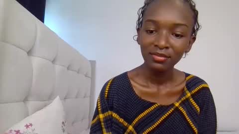 nicole161117 online show from 02.16.26