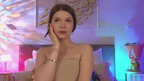 Snapshot of nicole_broown chatting on 11.13.25 Nicole online show from 11.13.25