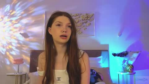 Snapshot of nicole_broown chatting on 11.22.25 Nicole online show from 11.22.25