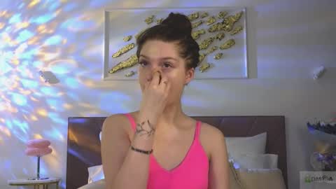 Snapshot of nicole_broown chatting on 12.03.25 Nicole online show from 12.03.25