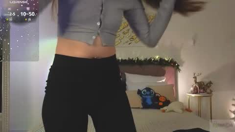 Snapshot of nicole_broown chatting on 01.16.26 Nicole online show from 01.16.26