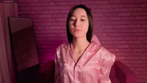 Nicole online show from 05.05.26