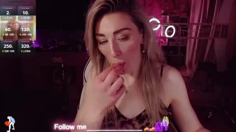 Nicole online show from 04.26.26