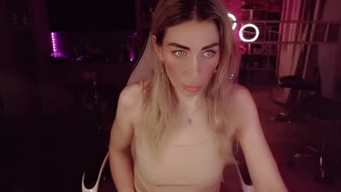 Nicole online show from 05.01.26