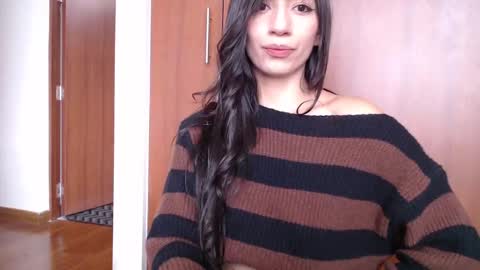 nicole_jamess online show from 01.30.25