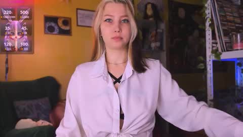 Snapshot of nicole_matt chatting on 11.09.25 Nicole online show from 11.09.25