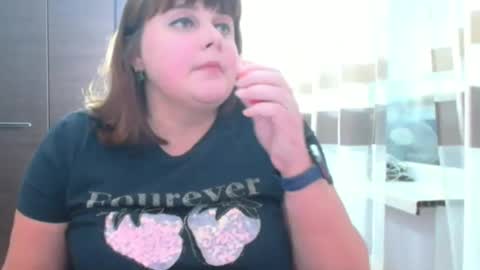 Nicole online show from 11.14.25