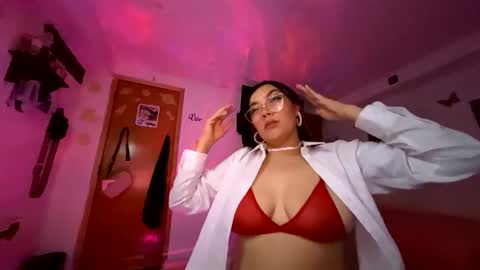 Nicole online show from 05.14.26