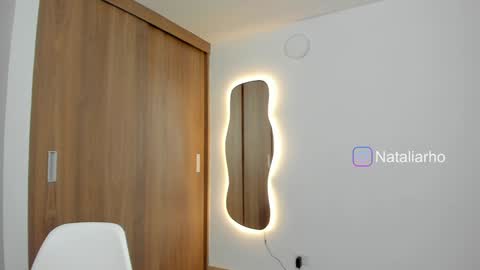 Snapshot of nicole_whitee chatting on 12.29.24 N A T A L I A online show from 12.29.24