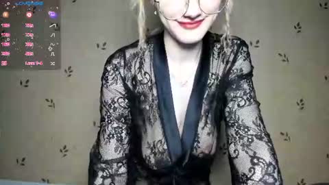 NicoleDavis online show from 06.12.26