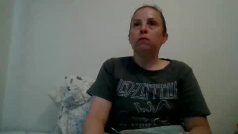 Nicole online show from 04.13.26