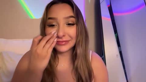 Snapshot of nicolelovesyou444 chatting on 02.22.26 nicolelovesyou444 online show from 02.22.26