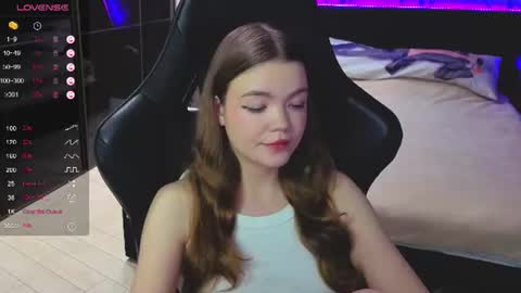 NicoleMeew online show from 06.26.26