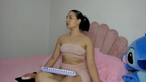 nicole santana online show from 09.11.25