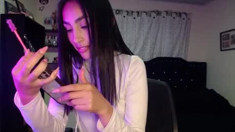 Snapshot of nicoletta_c66 chatting on 10.10.25 Nicole online show from 10.10.25