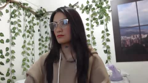 NICOLL online show from 04.21.26