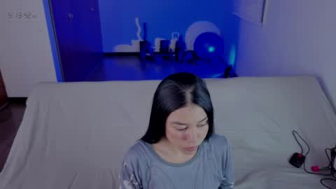 Nicoll  Independent model online show from 04.26.26