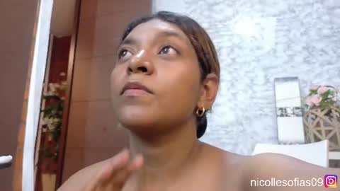 Snapshot of nicolle4 chatting on 06.25.26 nicolle4 online show from 06.25.26