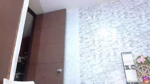 Snapshot of nicolle4 chatting on 07.19.26 nicolle4 online show from 07.19.26