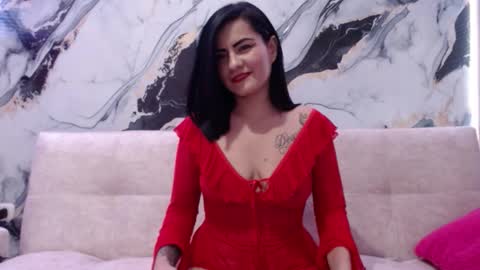 Snapshot of nicolle_gomes chatting on 11.18.25 nicolle gomes online show from 11.18.25