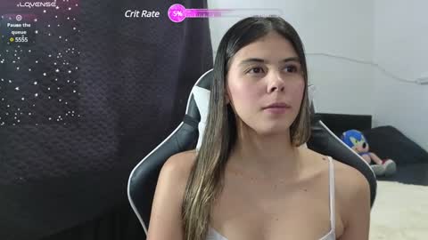 Snapshot of nicolle_jhons chatting on 01.08.25 Nicolle online show from 01.08.25