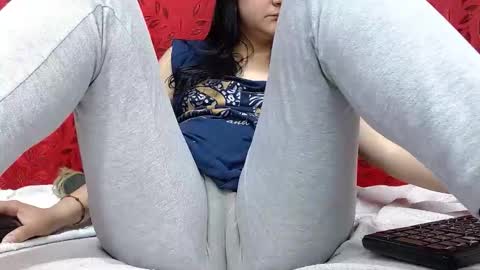 Snapshot of nicolleowens chatting on 02.07.26 NICOLLE online show from 02.07.26