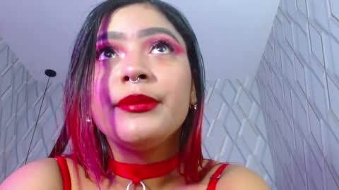 Nicolle Miley online show from 02.15.25