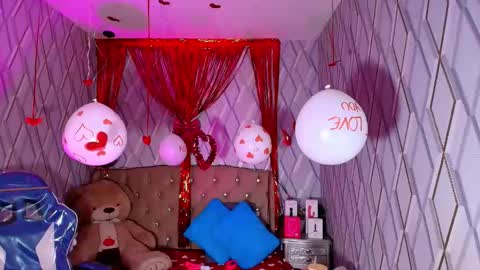 Nicolle Miley online show from 02.15.26