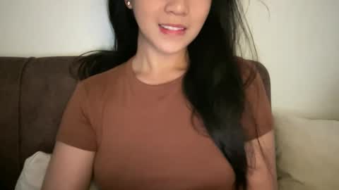 Snapshot of nicollete_snow chatting on 05.21.26 NIC 333 online show from 05.21.26