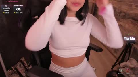 NicolRoss online show from 11.24.25