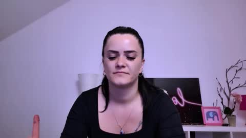 Snapshot of nicolsparklex chatting on 04.24.26 Nicol Sparkle online show from 04.24.26
