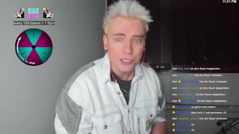 NicoSlowmoo online show from 11.28.25