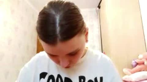 Ella online show from 04.09.26