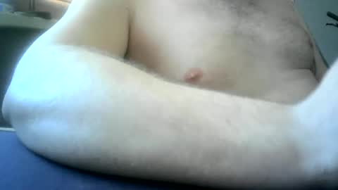 Snapshot of niewidoczny26 chatting on 03.05.26 Niewidoczny online show from 03.05.26