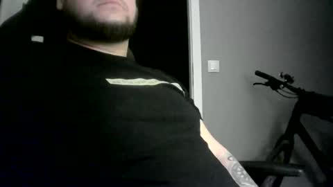 Snapshot of niewidoczny26 chatting on 03.19.26 Niewidoczny online show from 03.19.26