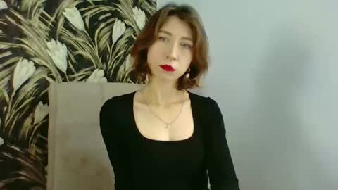 Snapshot of nighted_sofia chatting on 10.28.25 nighted_sofia online show from 10.28.25