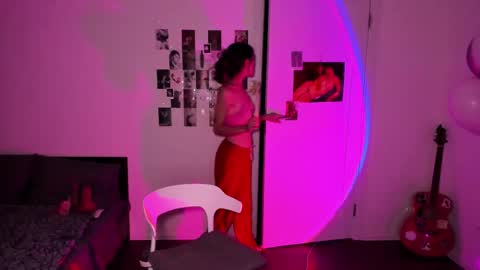 Daisy online show from 10.24.25