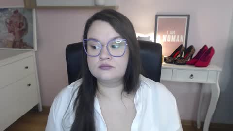 Holly online show from 02.13.26