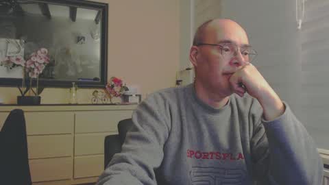 Snapshot of nightkeeper63 chatting on 02.18.25 nightkeeper63 online show from 02.18.25