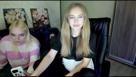 Snapshot of nigo_nika chatting on 10.26.25 nigo_nika online show from 10.26.25