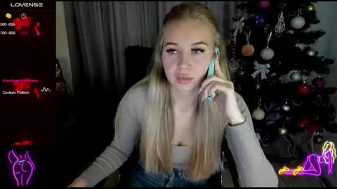 Snapshot of nigo_nika chatting on 11.29.25 nigo_nika online show from 11.29.25