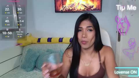 Snapshot of niickylovee chatting on 04.24.26 Nicolle Bustamante online show from 04.24.26