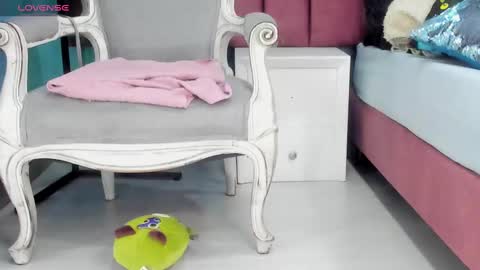 Snapshot of niinaink chatting on 01.17.25 NINAINK online show from 01.17.25