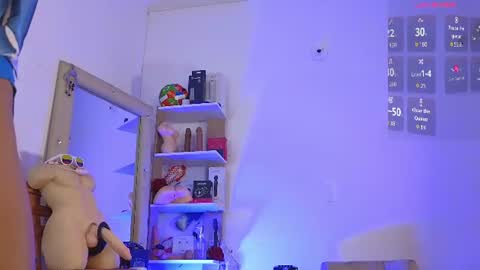 Snapshot of nijinsky_latinboy chatting on 07.11.26 Nijinsky online show from 07.11.26