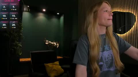 LIana online show from 06.30.26