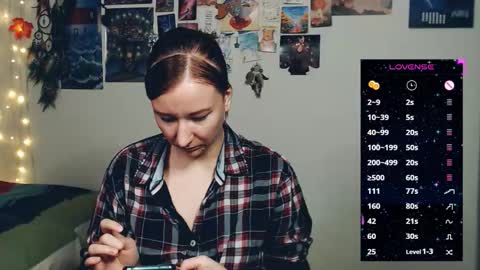 Snapshot of nika_fuchs chatting on 12.20.25 Nika online show from 12.20.25