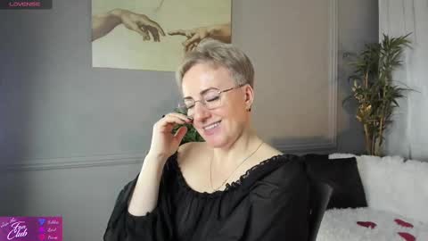 Nika online show from 02.14.25